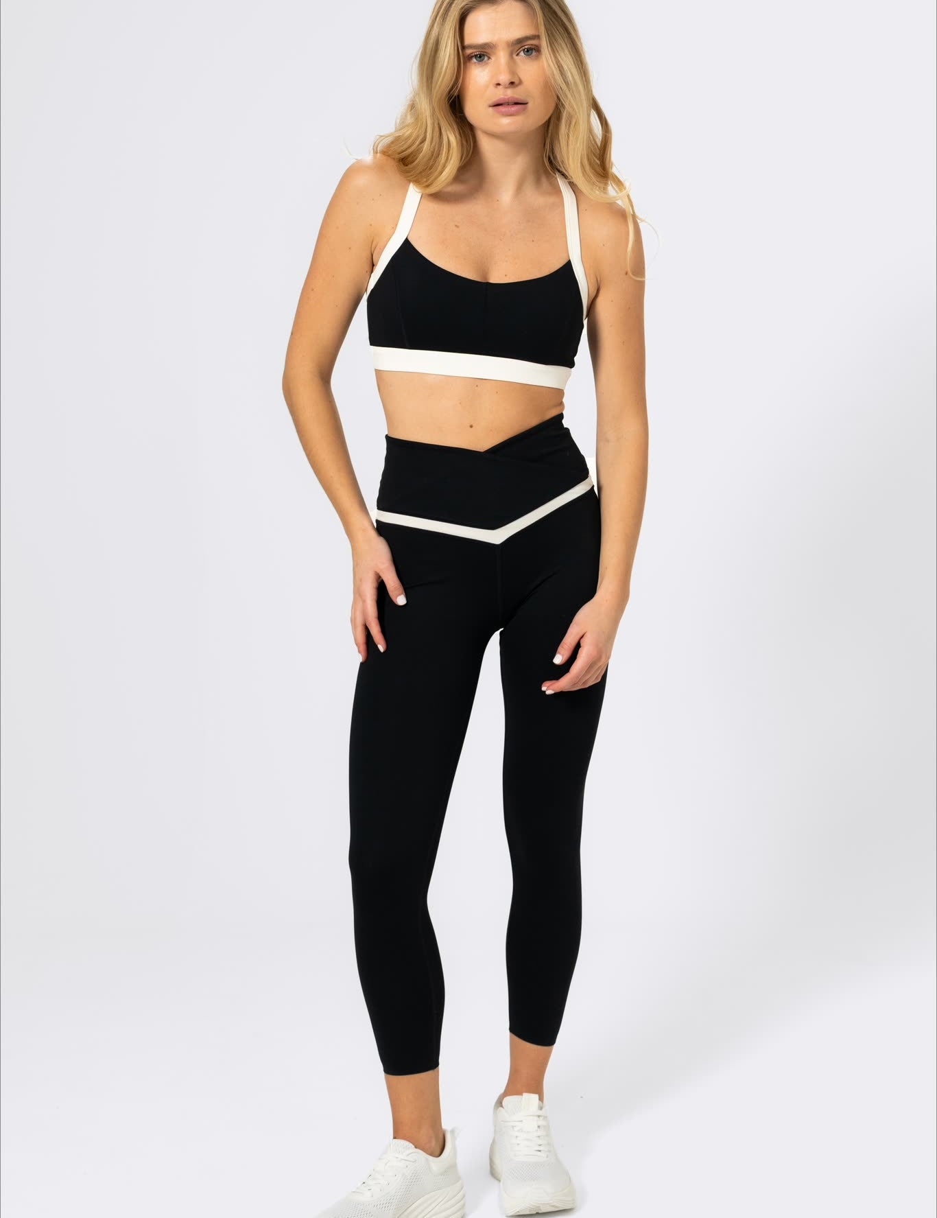Leggings Ankle Bianca Aloe Negro