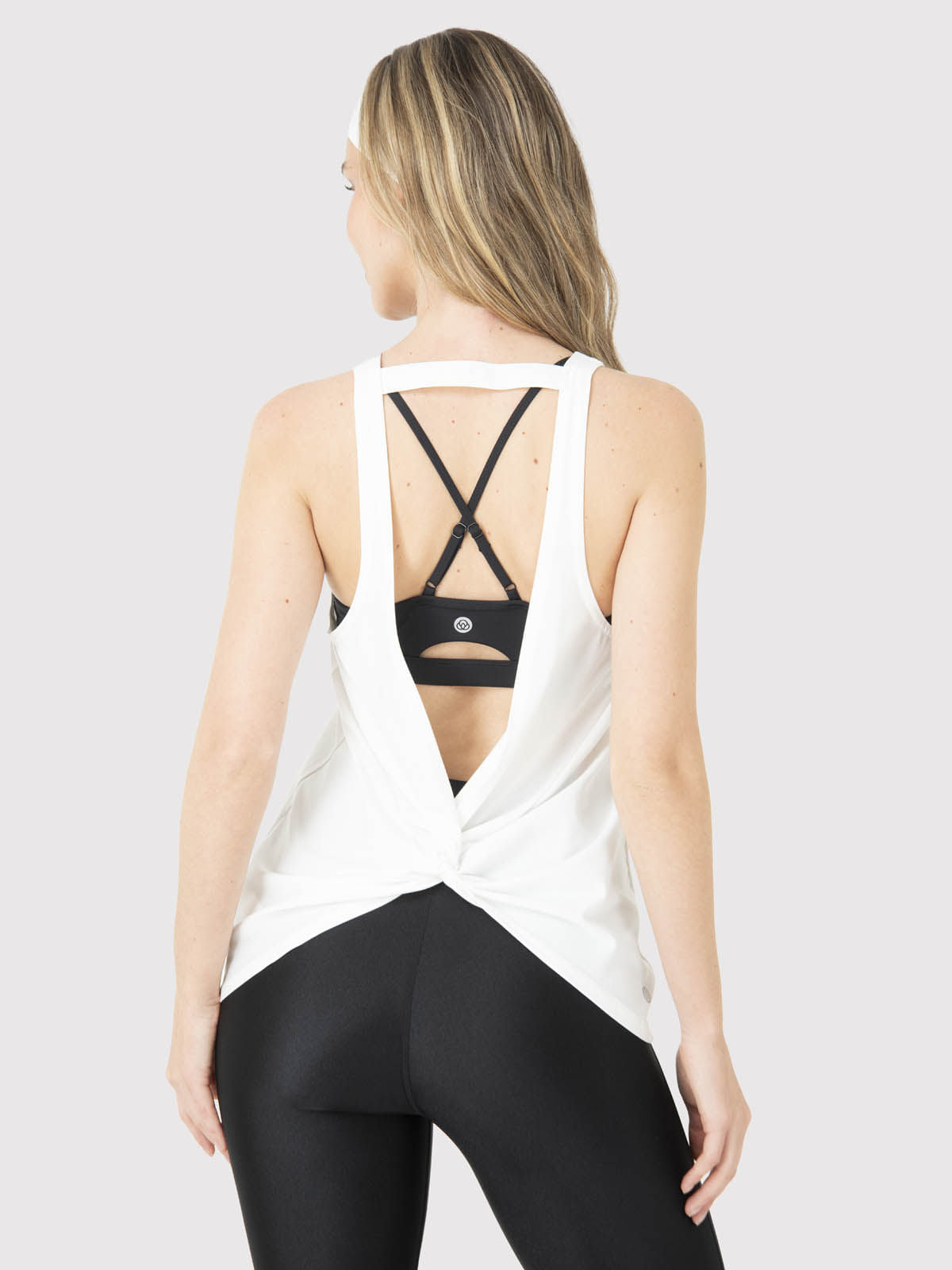Polo Sin Mangas Para Mujer Tank Cloe Hueso Bsoul