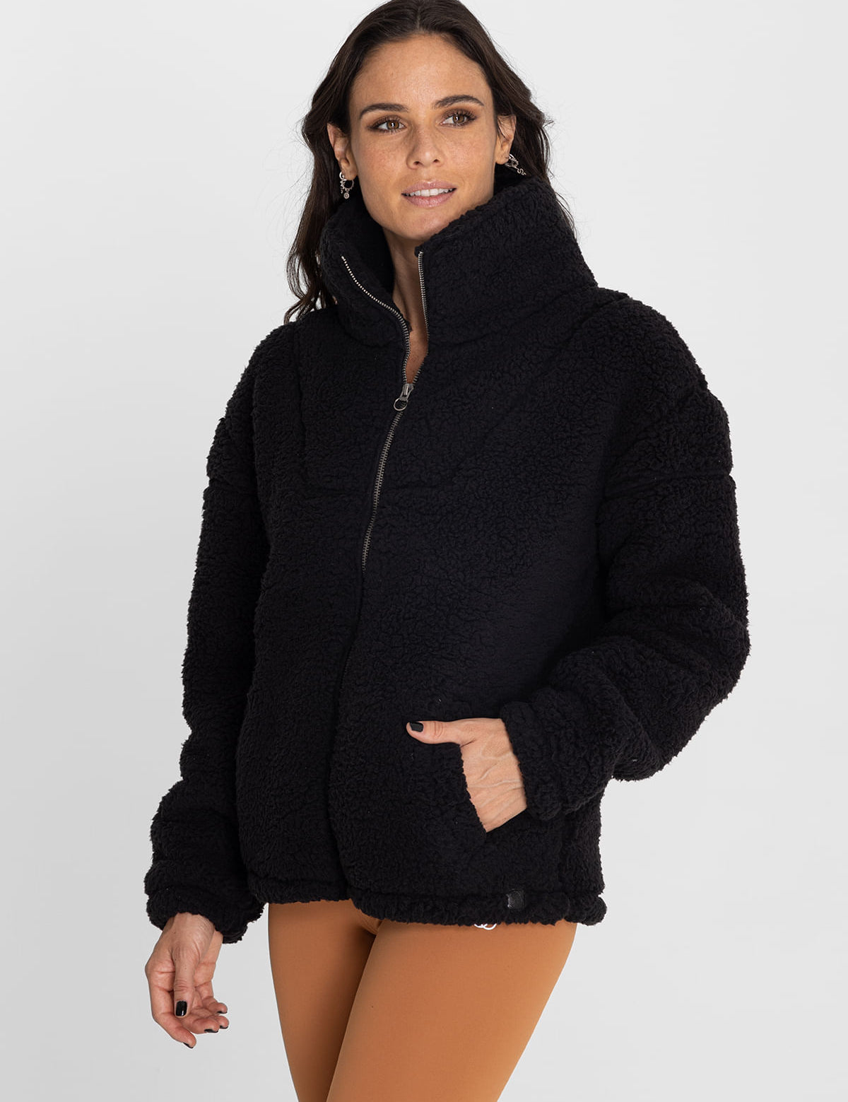 Polar Para Mujer  Shaggy Noa Negro Bsoul