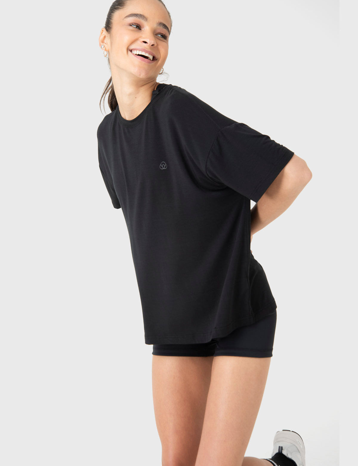 Polo Manga Corta Para Mujer Long T-Shirt Anto II Negro Bsoul
