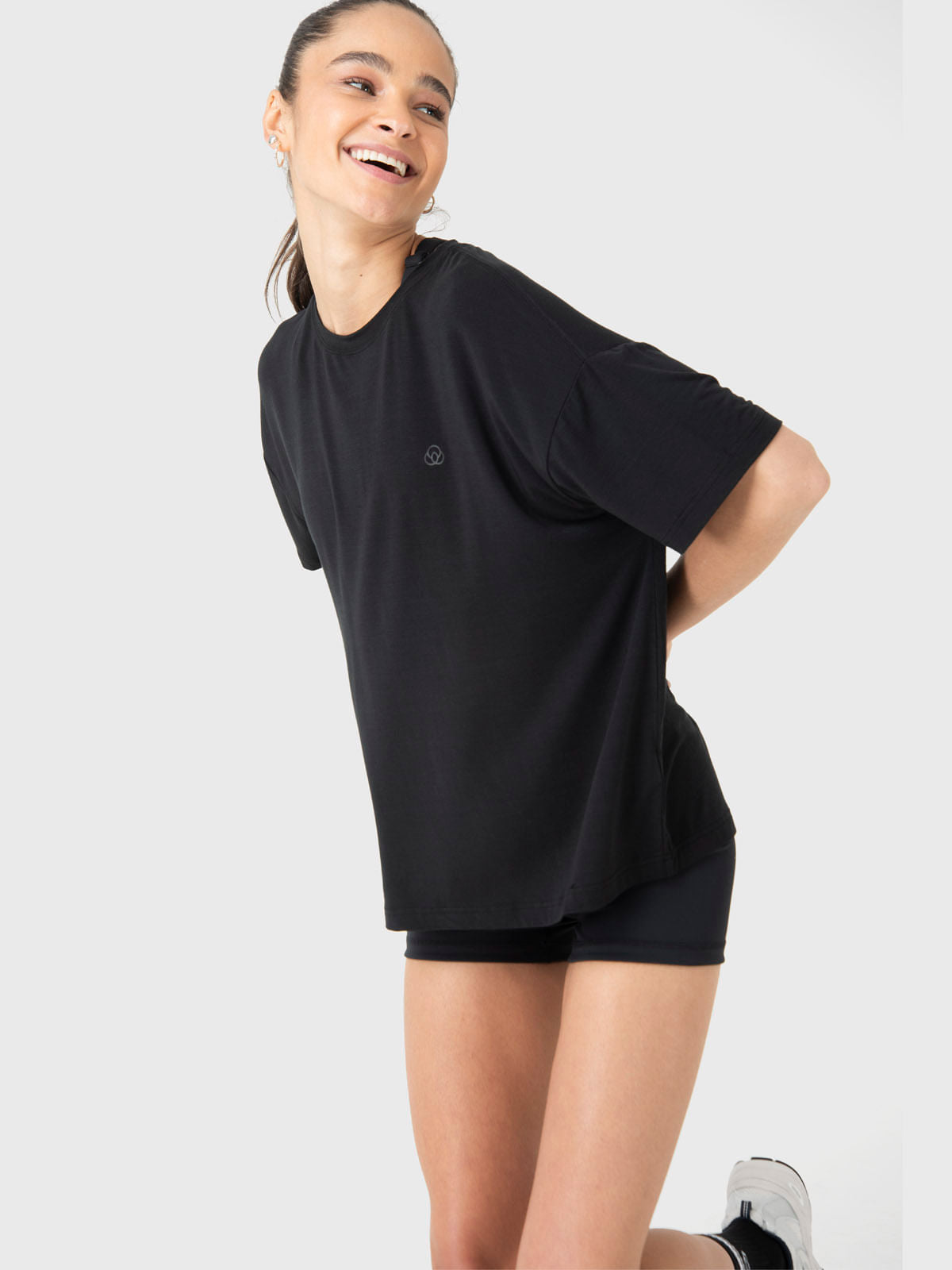 Polo Manga Corta Para Mujer Long T-Shirt Anto II Negro Bsoul