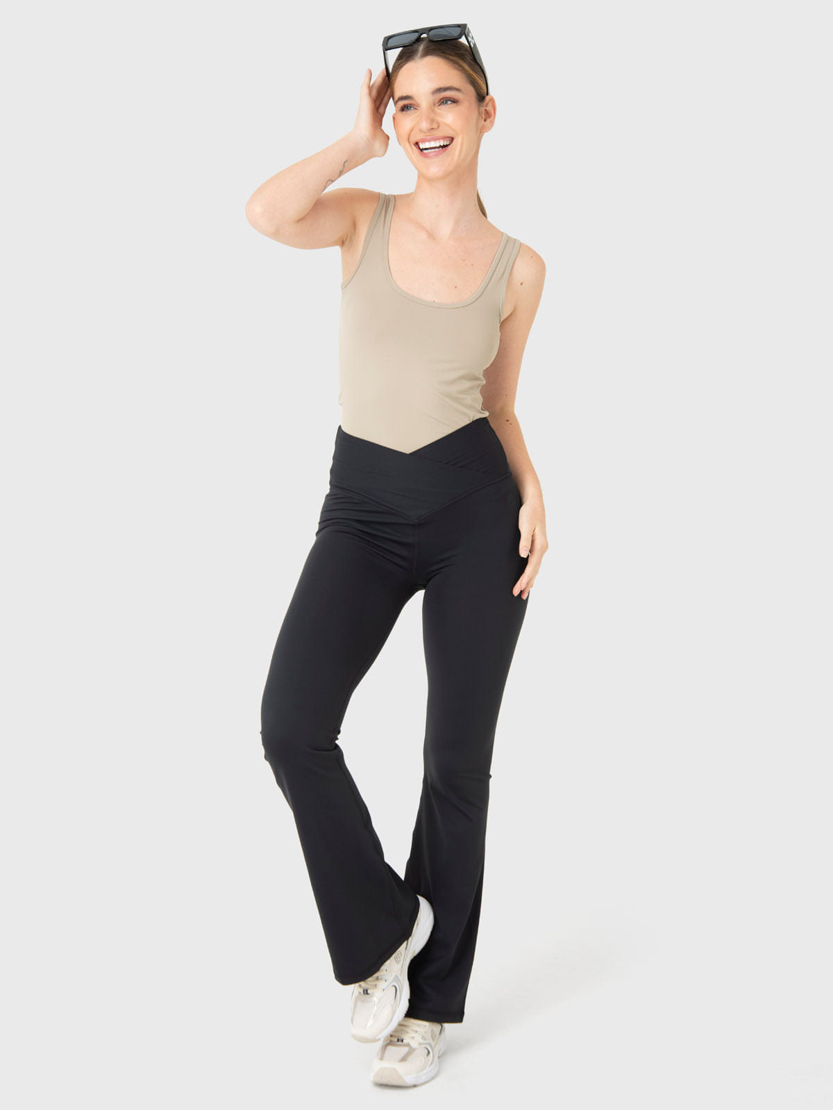 Polo Sin Mangas Para Mujer Tank Seamless Beige Bsoul