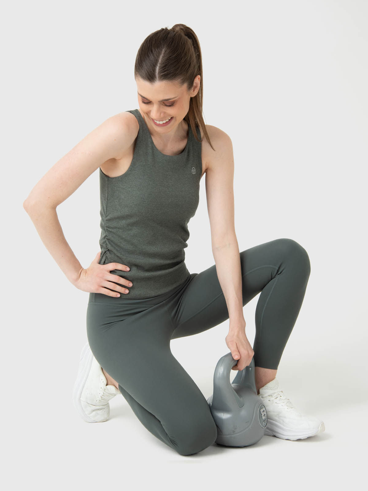 Polo Sin Manga Para Mujer Modal Tank Verde Bsoul
