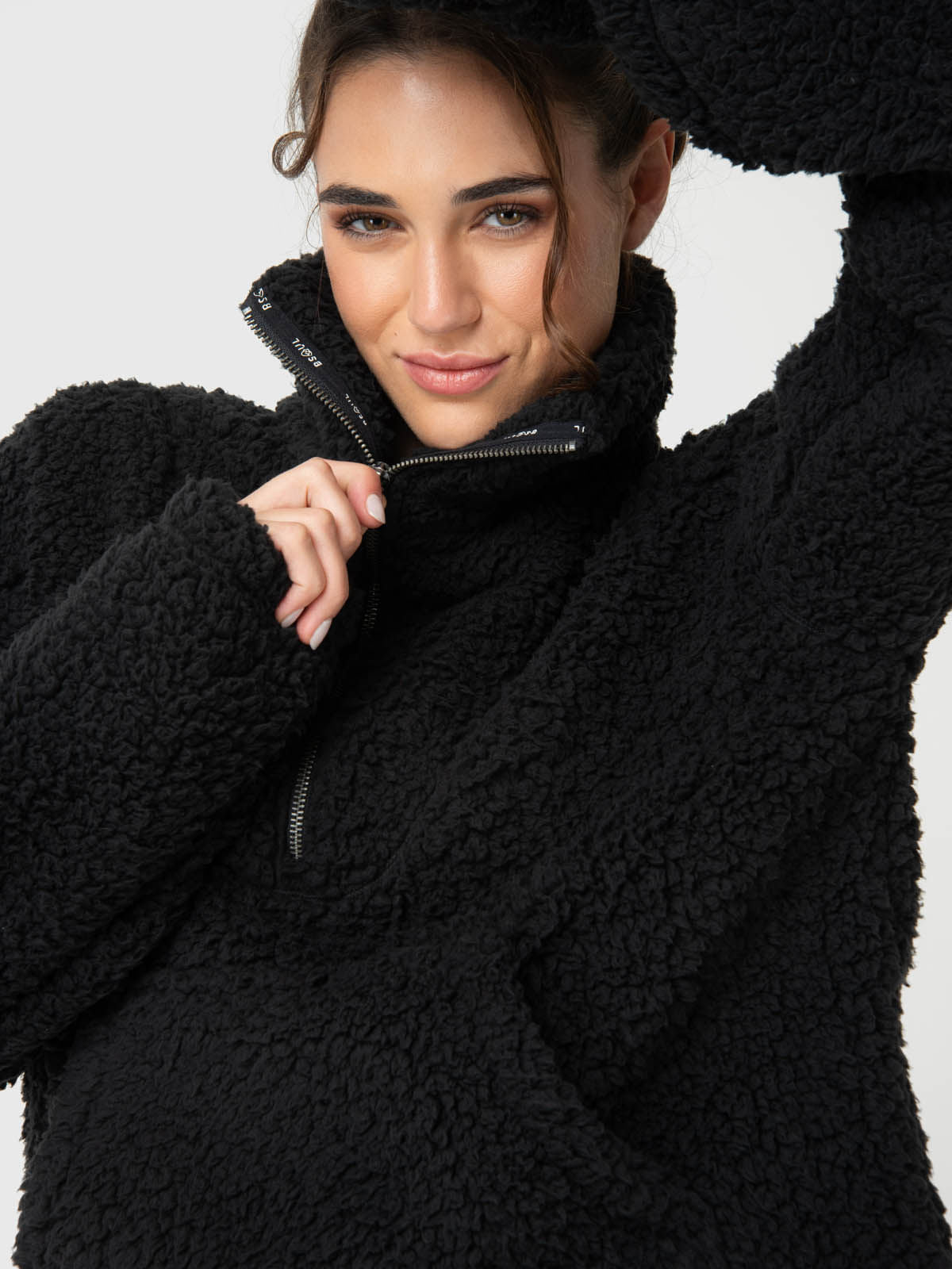 Polar Para Mujer Mid Zip Sherpa Negro Bsoul