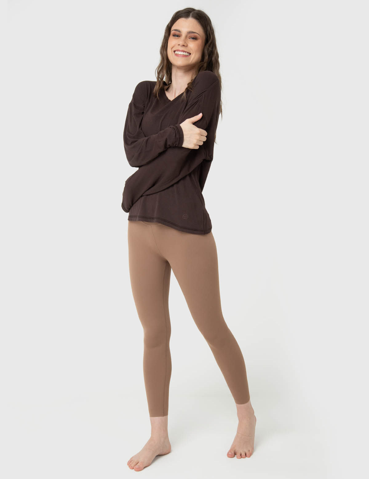 Polo Manga Larga Para Mujer Twist-Back Modal Marrón Bsoul