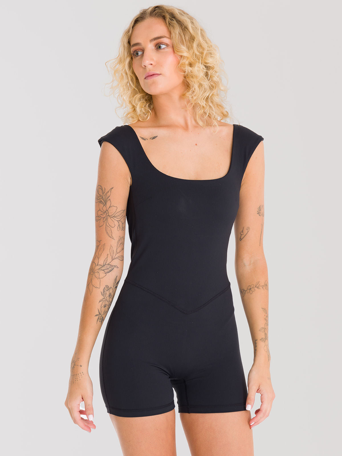 Enterizo Corto Para Mujer Saint Malé Kira Negro Bsoul