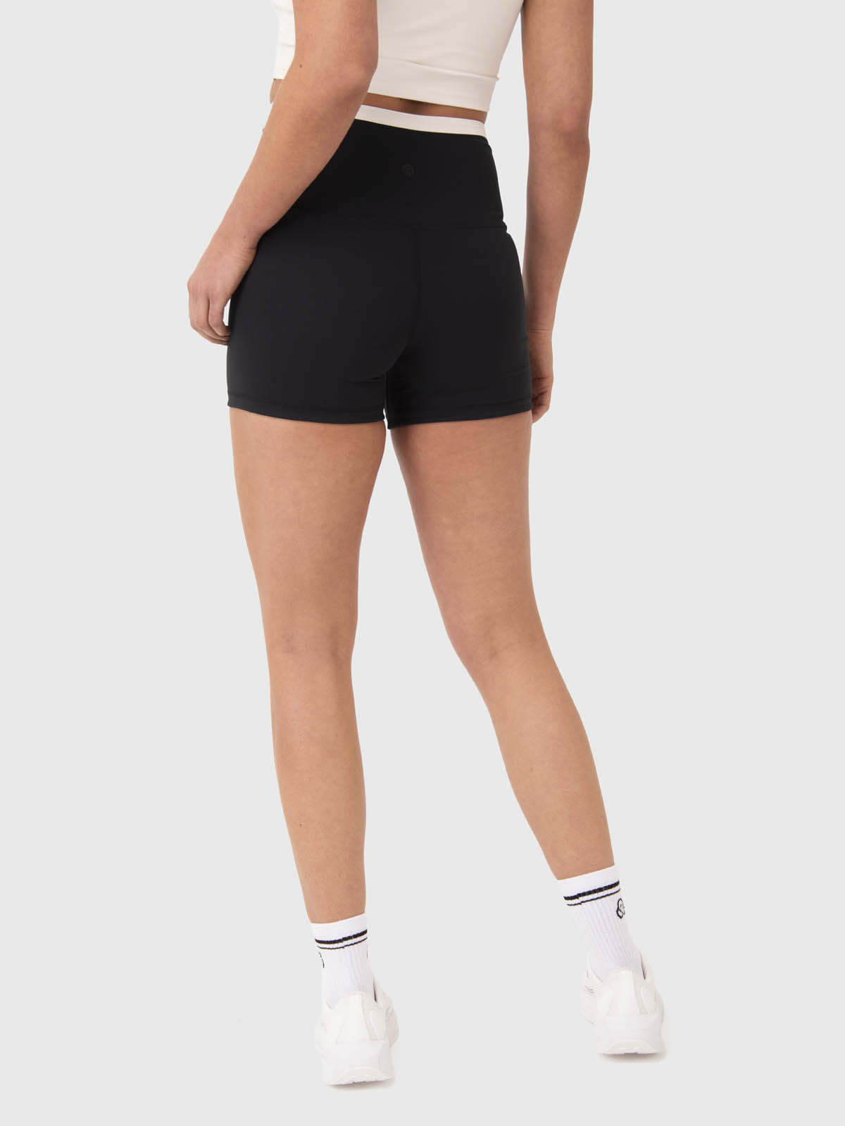 Short Para Mujer Veda Negro Bsoul