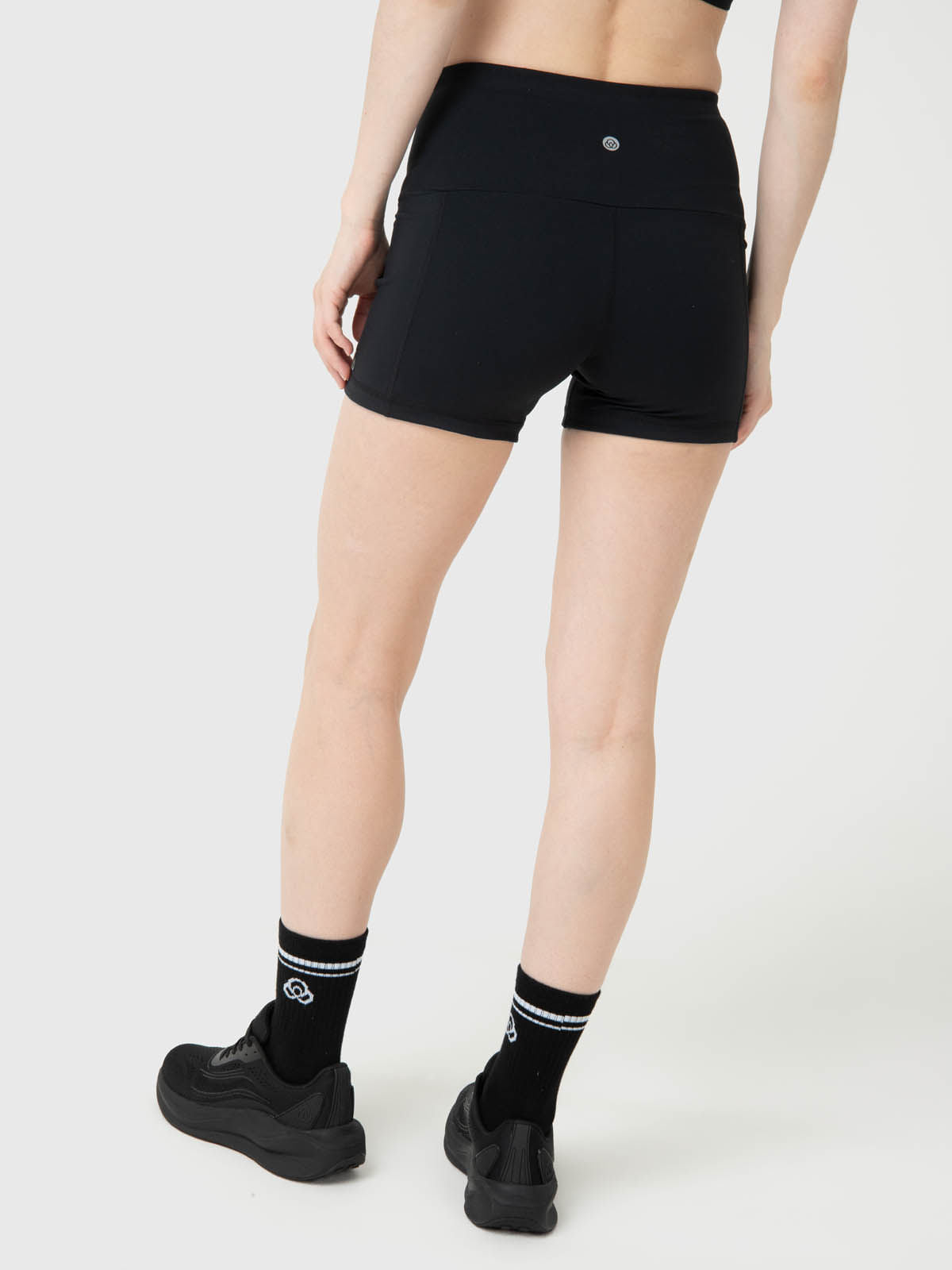 Short Para Mujer Enia Aloe Negro Bsoul