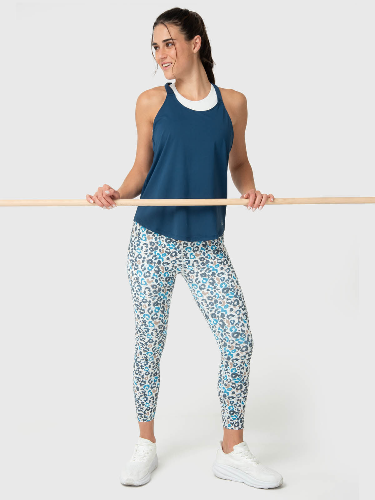 Polo Sin Manga Para Mujer Training Tank Aloe Azul Bsoul