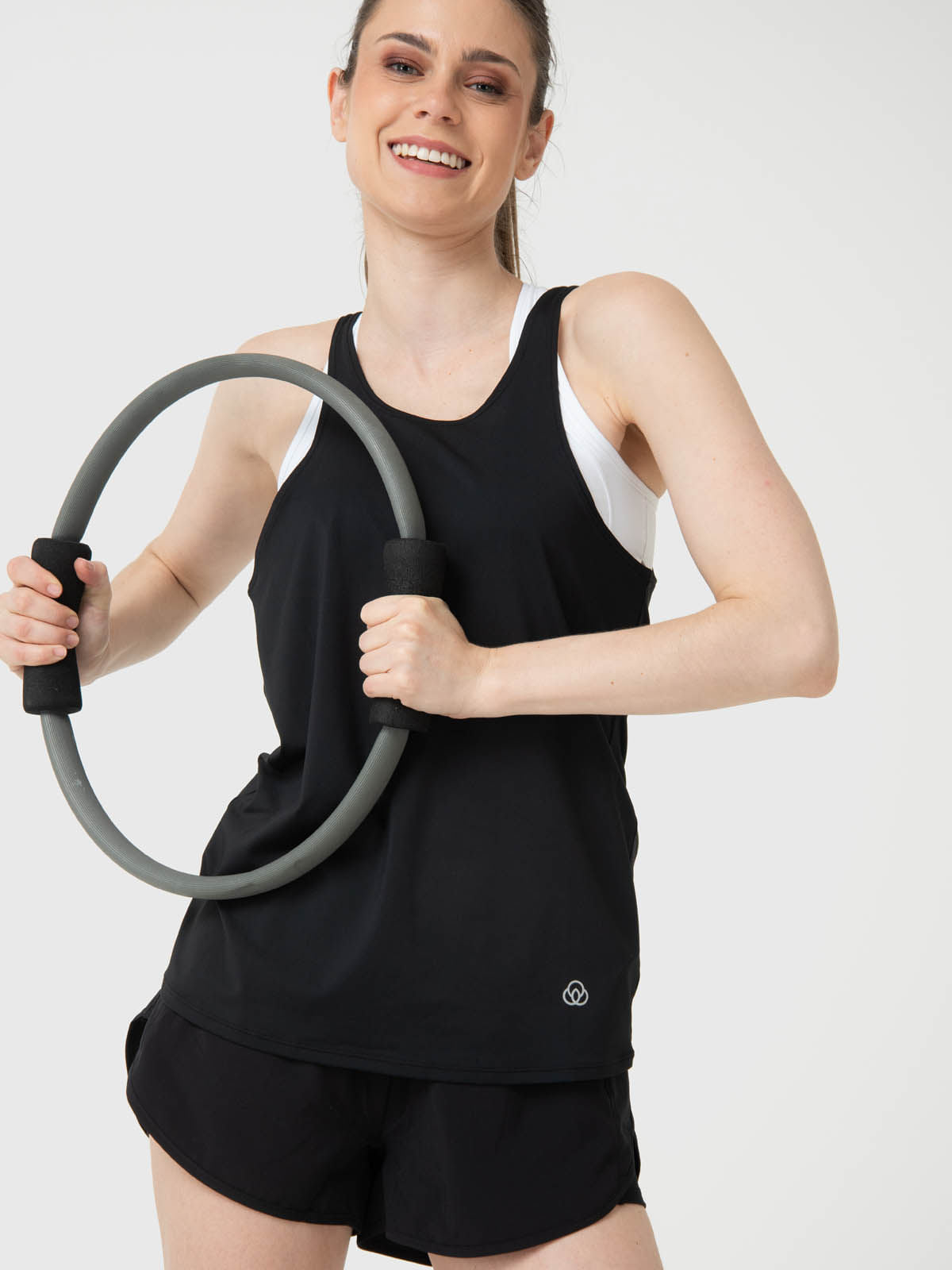 Polo Sin Manga Para Mujer Tank Cloe Aloe Negro Bsoul