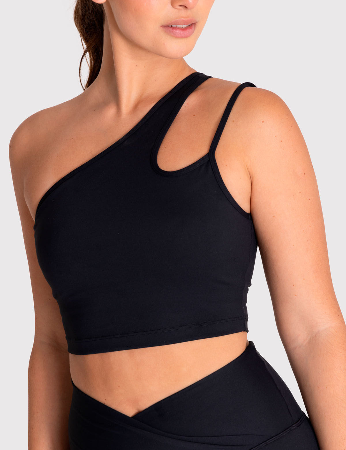 Bra Para Mujer Deportivo One Shoulder Crop Negro Bsoul